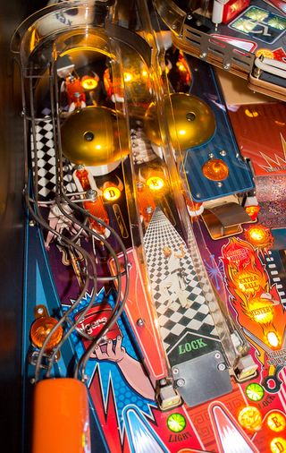 Illustration for article titled The Big Lebowski Pinball Table Has Everything A Dude Needs